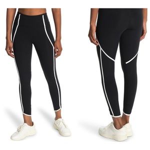 NEW BALANCE | Balance Defined Ankle Leggings Medium